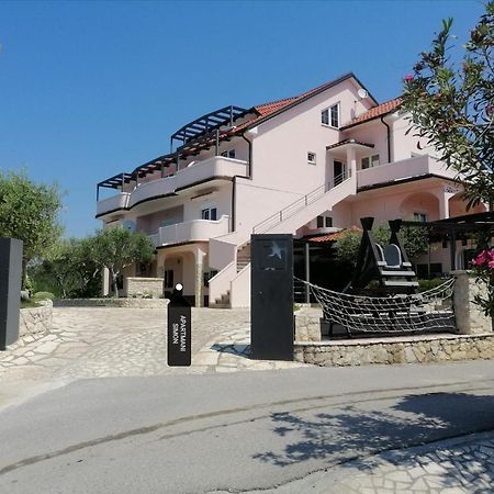 Apartmani Simon Lopar Εξωτερικό φωτογραφία