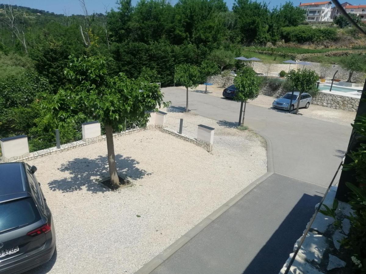 Apartmani Simon Lopar Εξωτερικό φωτογραφία