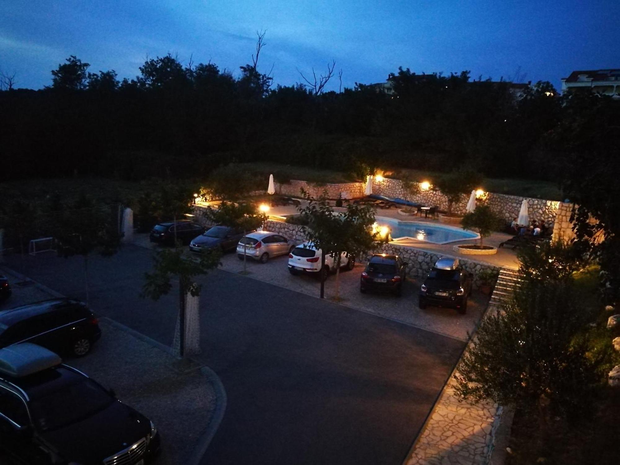 Apartmani Simon Lopar Εξωτερικό φωτογραφία