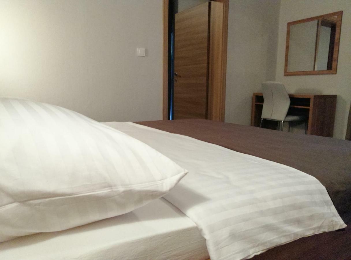 Apartmani Simon Lopar Εξωτερικό φωτογραφία
