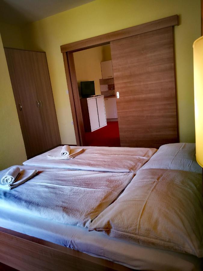Apartmani Simon Lopar Εξωτερικό φωτογραφία